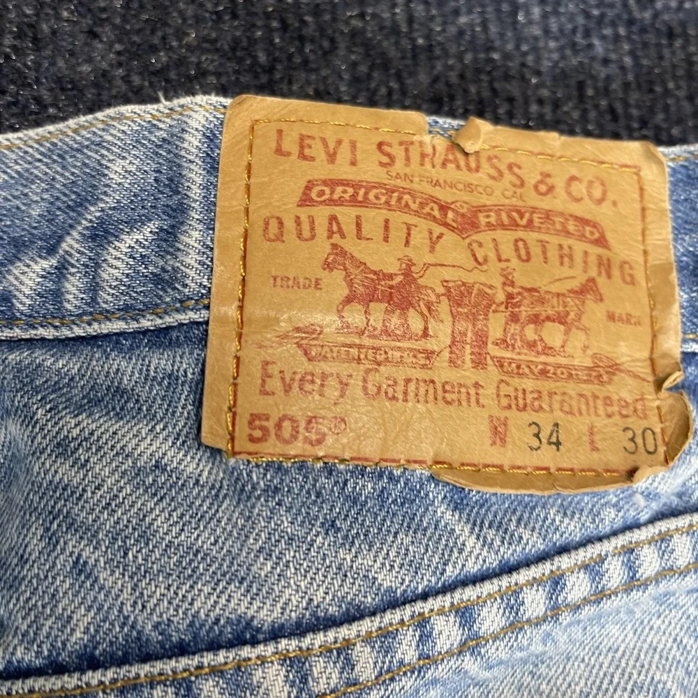Vintage 90s Levis 505 Jeans Mens 33x30 Light‎ Wash Denim Regular Fit Distressed